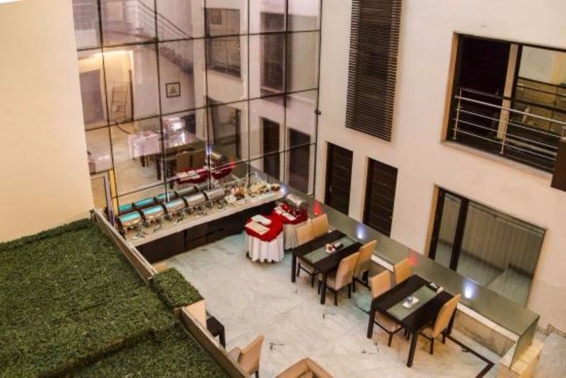 Hotel La Suite Нью-Дели Экстерьер фото